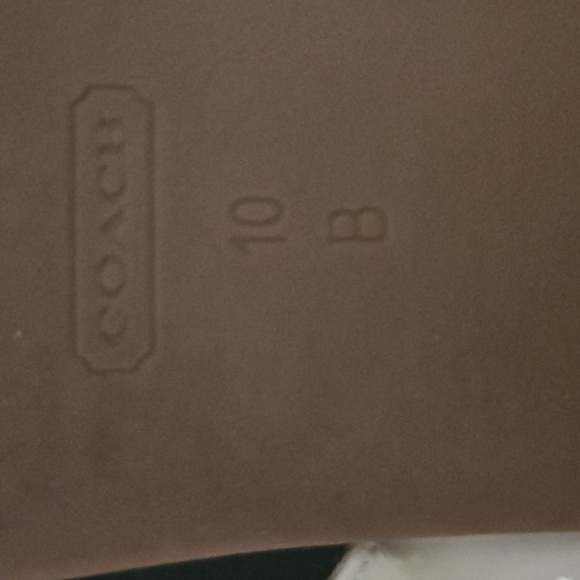 Coach Women's Sz10B Sara Flat Strap Logo Sandals Patent Cream 100% Leather - Picture 10 of 11